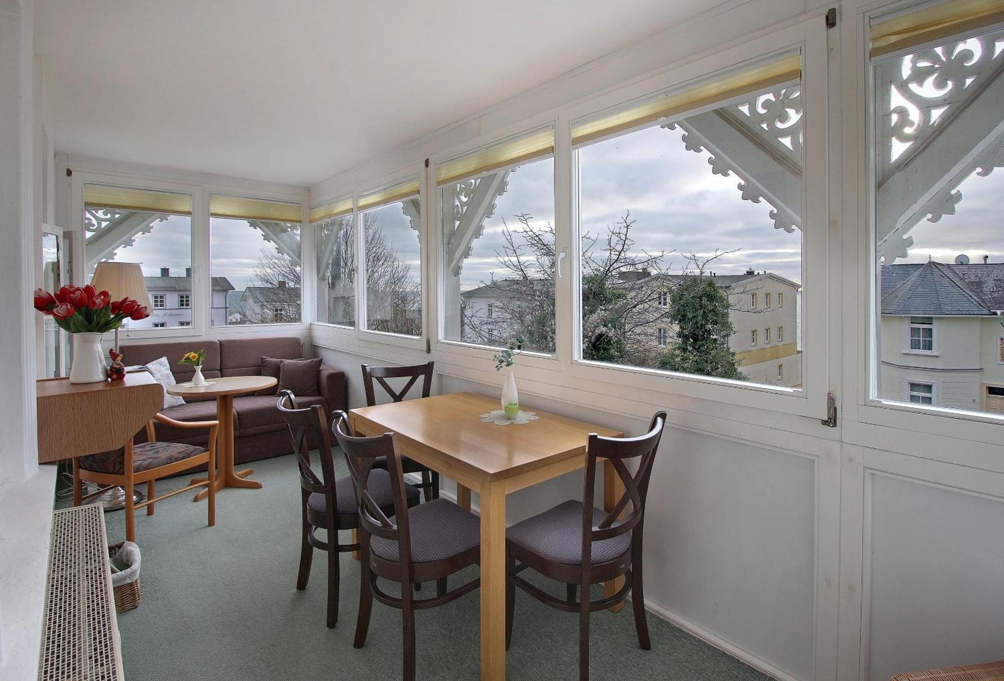 Villa Ostseelilie - Appartements Mit Balkon Und Meerblick Sassnitz Bilik gambar